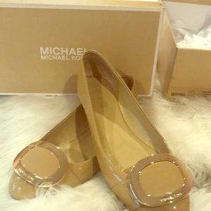MK patent beige flats